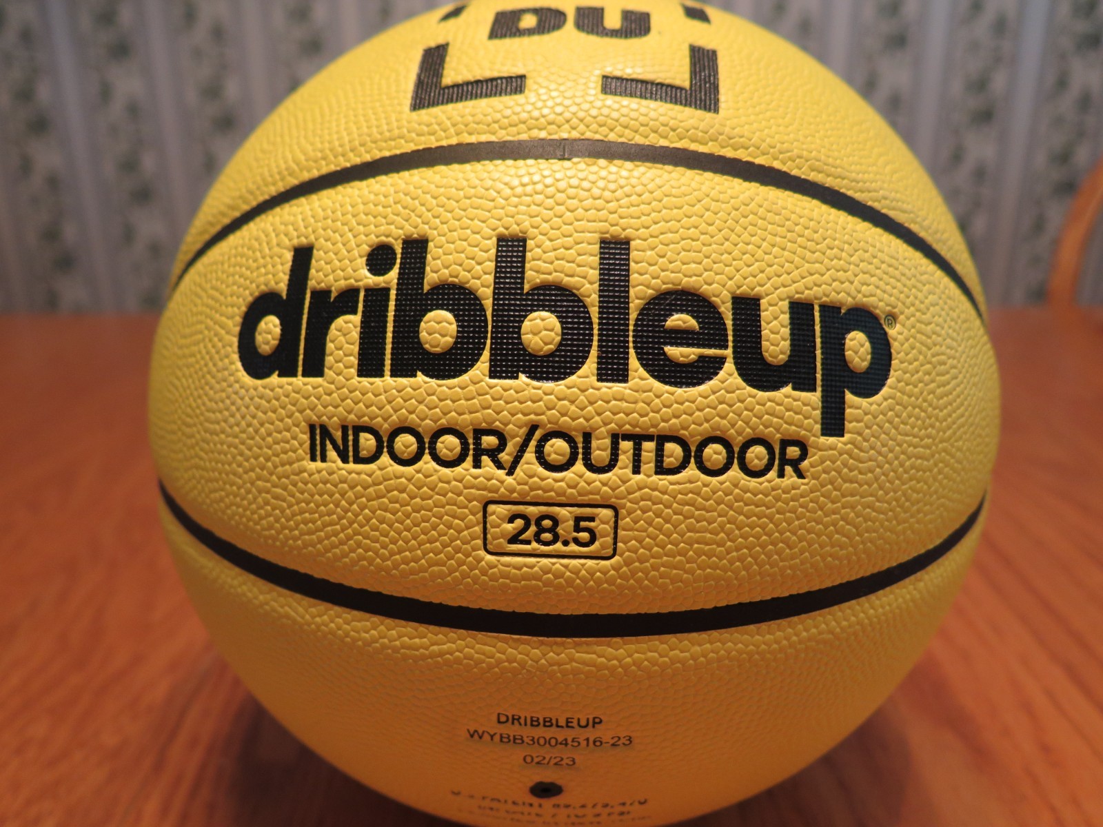 DRIBBLE UP Dribbleup SMART BASKETBALL 28.5 Junior Size Indoor/Outdoor DU ~ Nice!