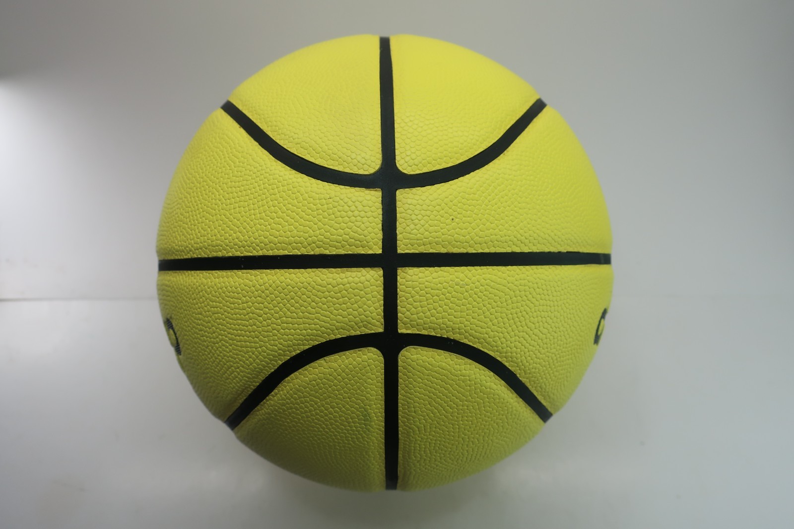 DU Dribble Up Indoor/Outdoor Smart Yellow Basketball Size 28.5 Junior