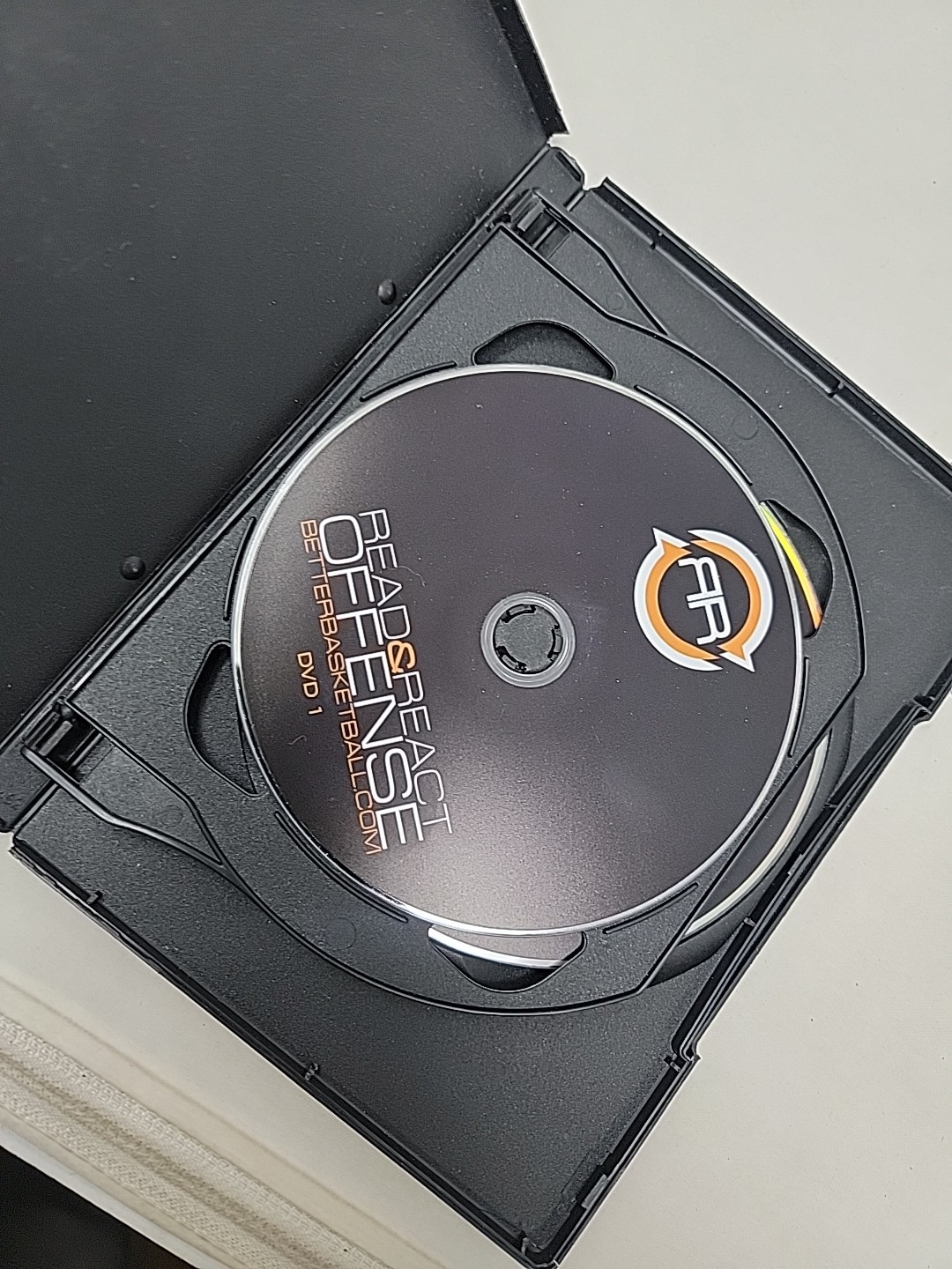 Read & React OFFENSE Basketball Coaching 2 DVD Set