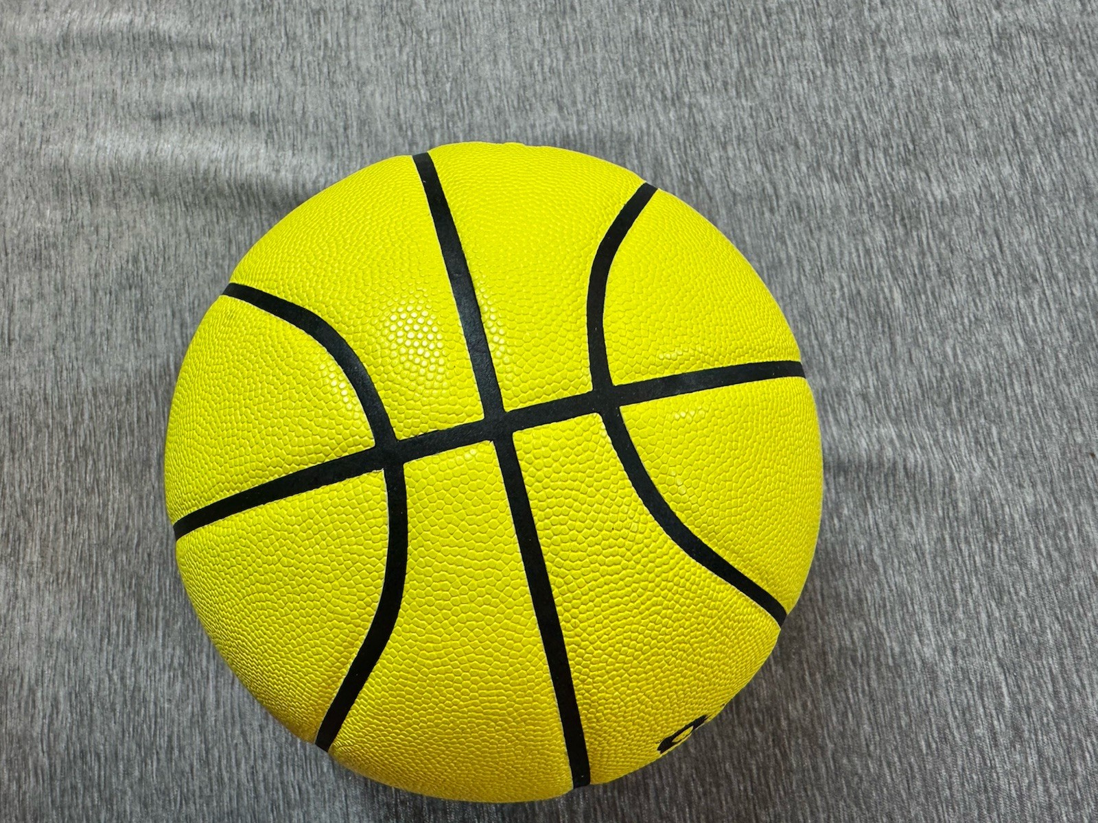 DRIBBLE UP Dribbleup SMART BASKETBALL 28.5 Junior Size Indoor Outdoor Yellow