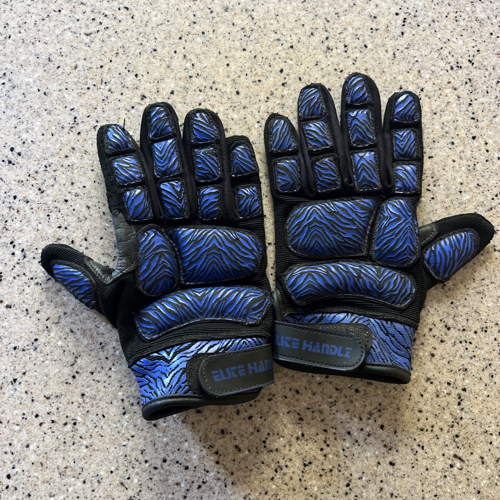 Elite Handlz Basketball Weighted Dribbling Gloves Size Medium
