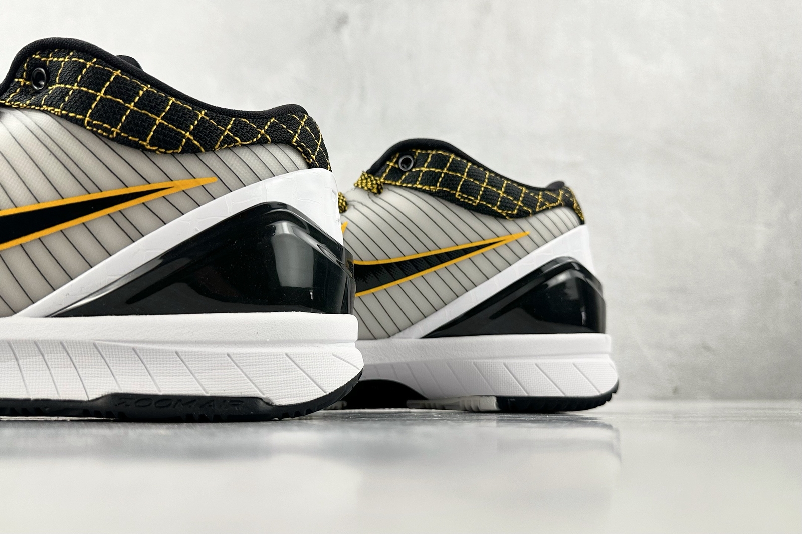 New NK Zoom Kobe 4 Protro “Del Sol” AV6339-101 Mens Athletic Shoes Authentic