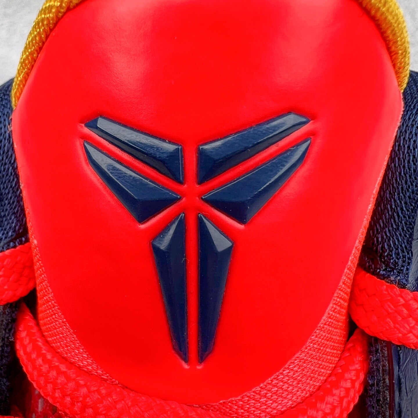 New NK Caitlin Clark x Kobe 5 Protro “Indiana Fever” IM3207-400 Shoes Authentic