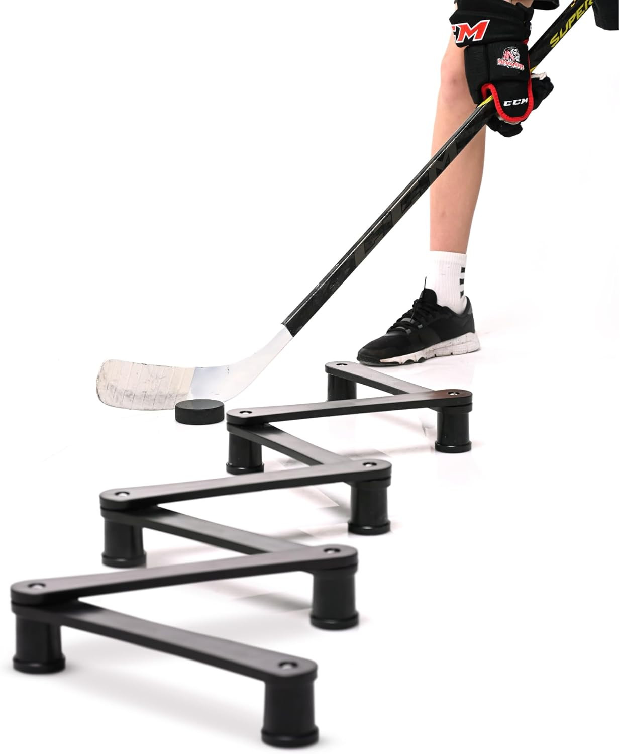 The Snake Trainer – Lightweight Stickhandling Training Tool – Hockey Training Eq
