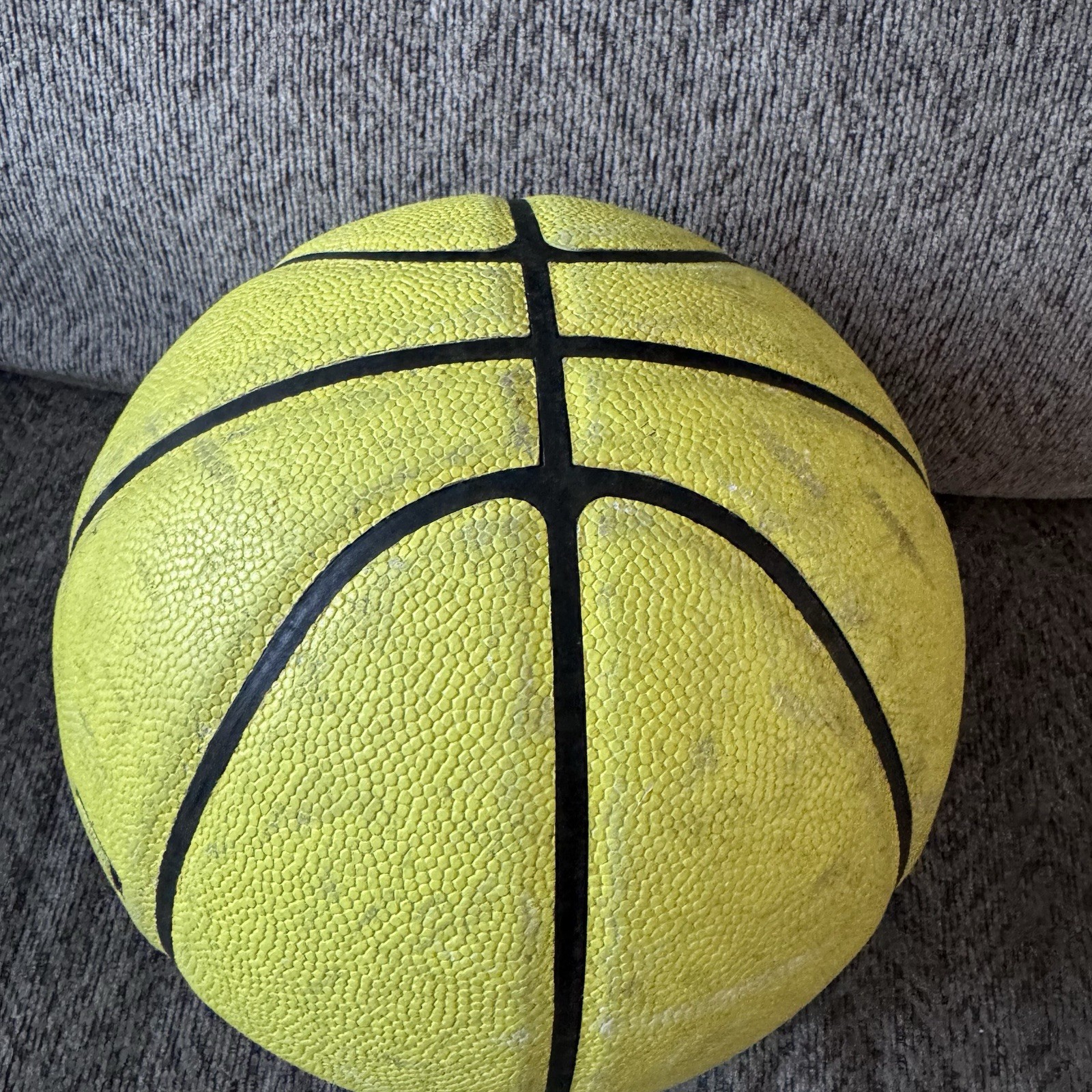DRIBBLE UP Dribbleup SMART BASKETBALL 28.5 Junior Size Indoor Outdoor Yellow