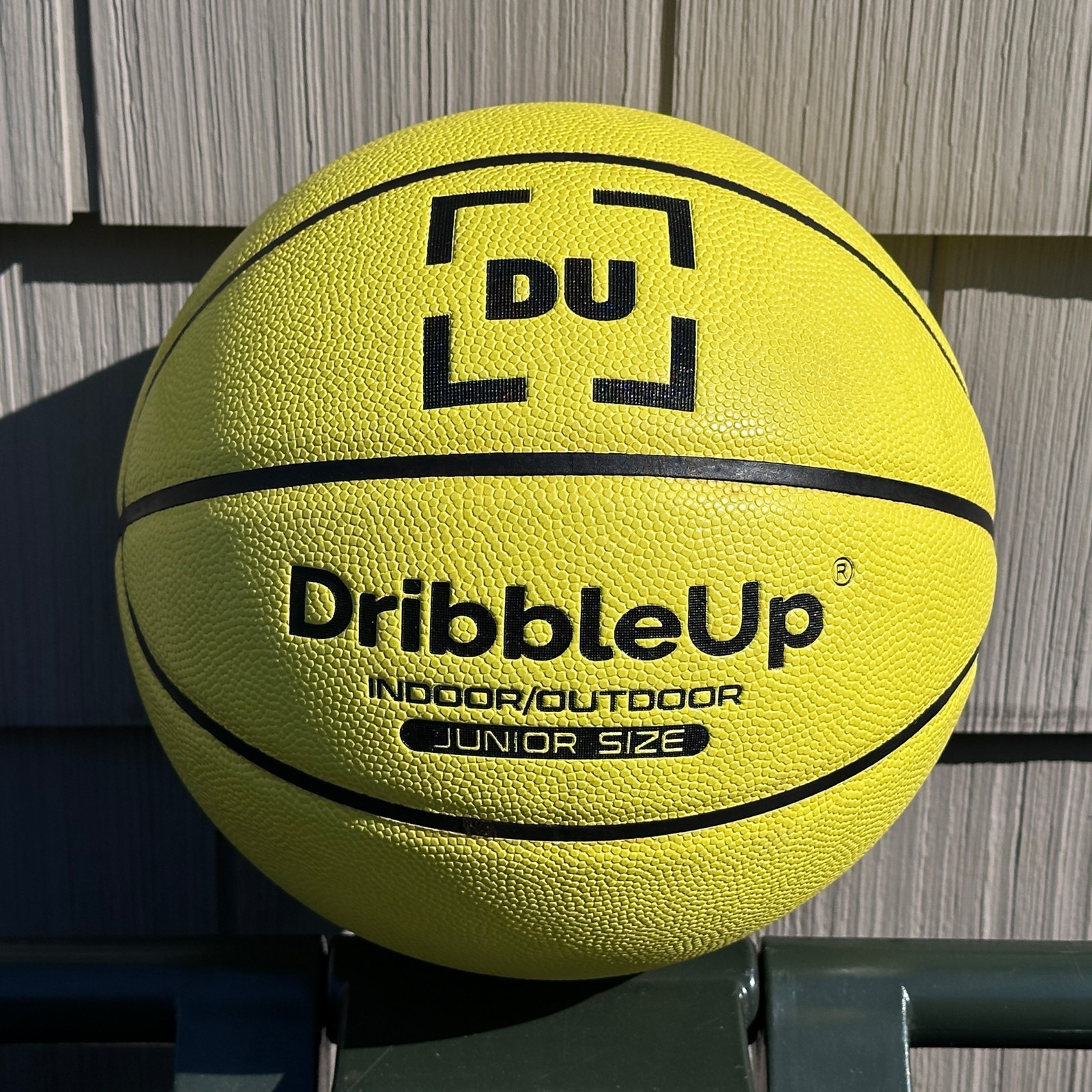 DribbleUp® Indoor/Outdoor Smart Basketball (Yellow, Junior, 28.5″), CLEAN!