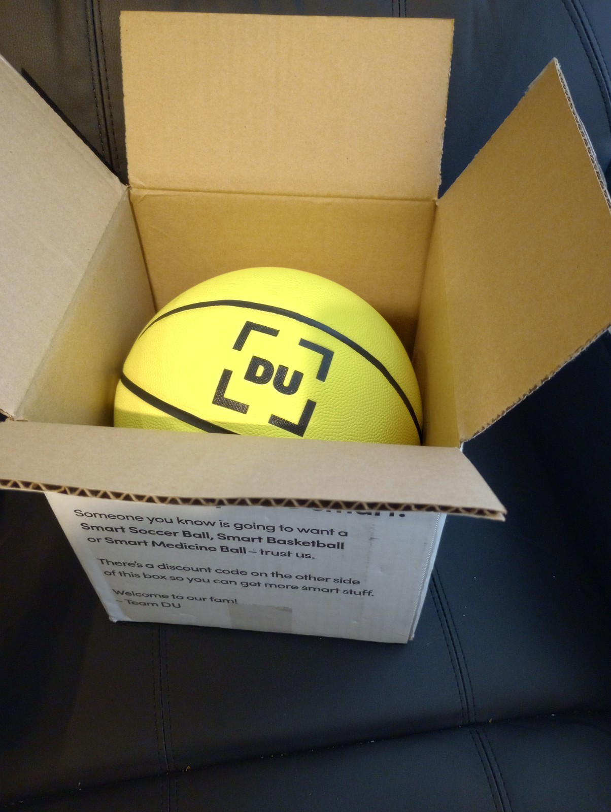 DRIBBLE UP SMART INTERACTIVE BASKETBALL OFFICIAL SIZE INDOOR/OUTDOOR 29.5 NIB