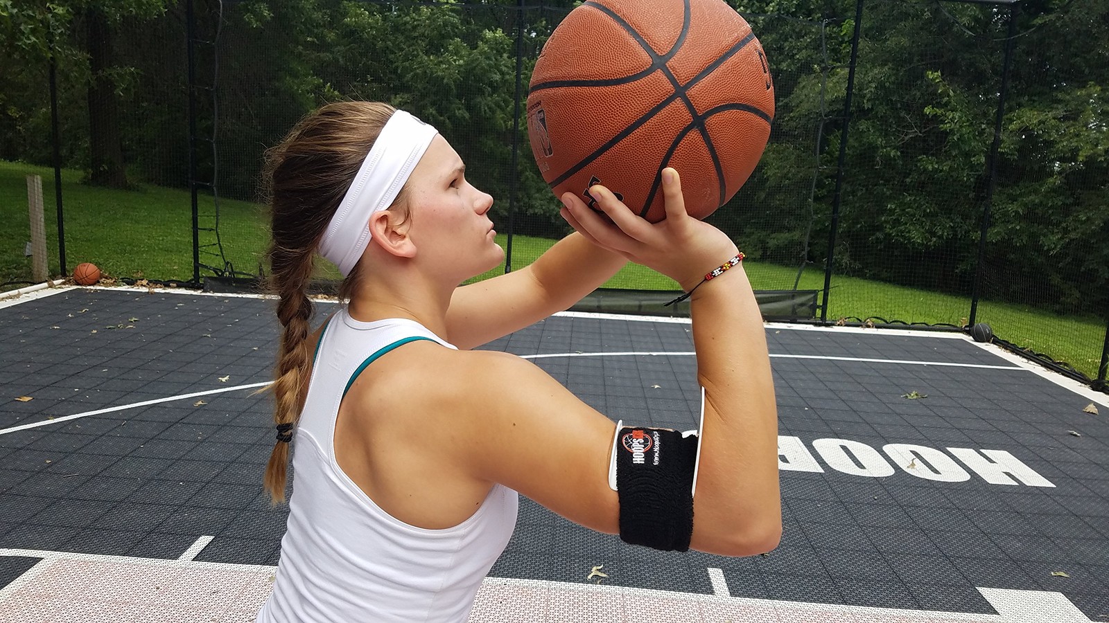 HoopsKing Bullseye Basketball Shooting Training Aid, Perfect Form Every Time