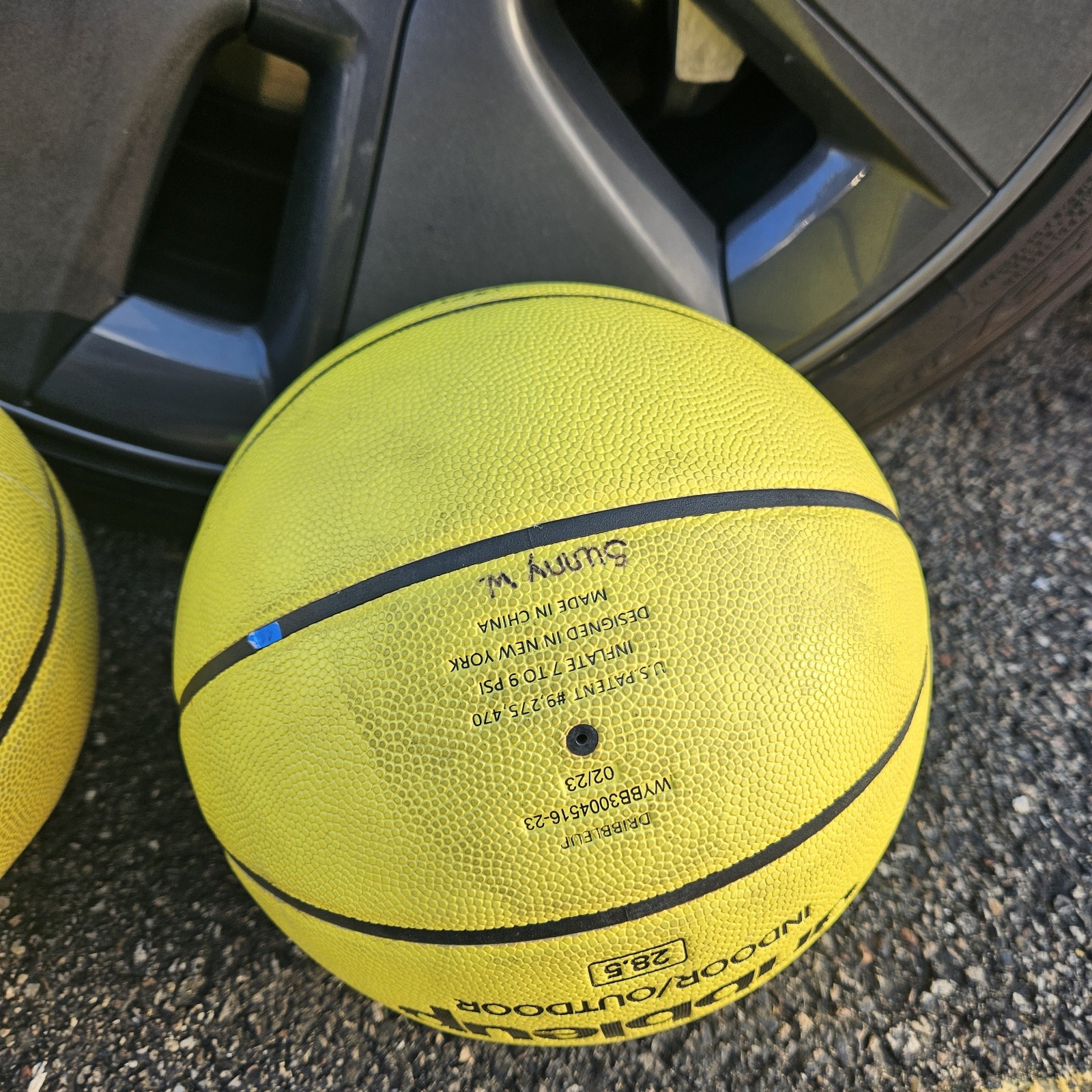 Dribble Up ‘DU’ Smart Basketball 28.5″ For Indoor Or Outdoor 02/23