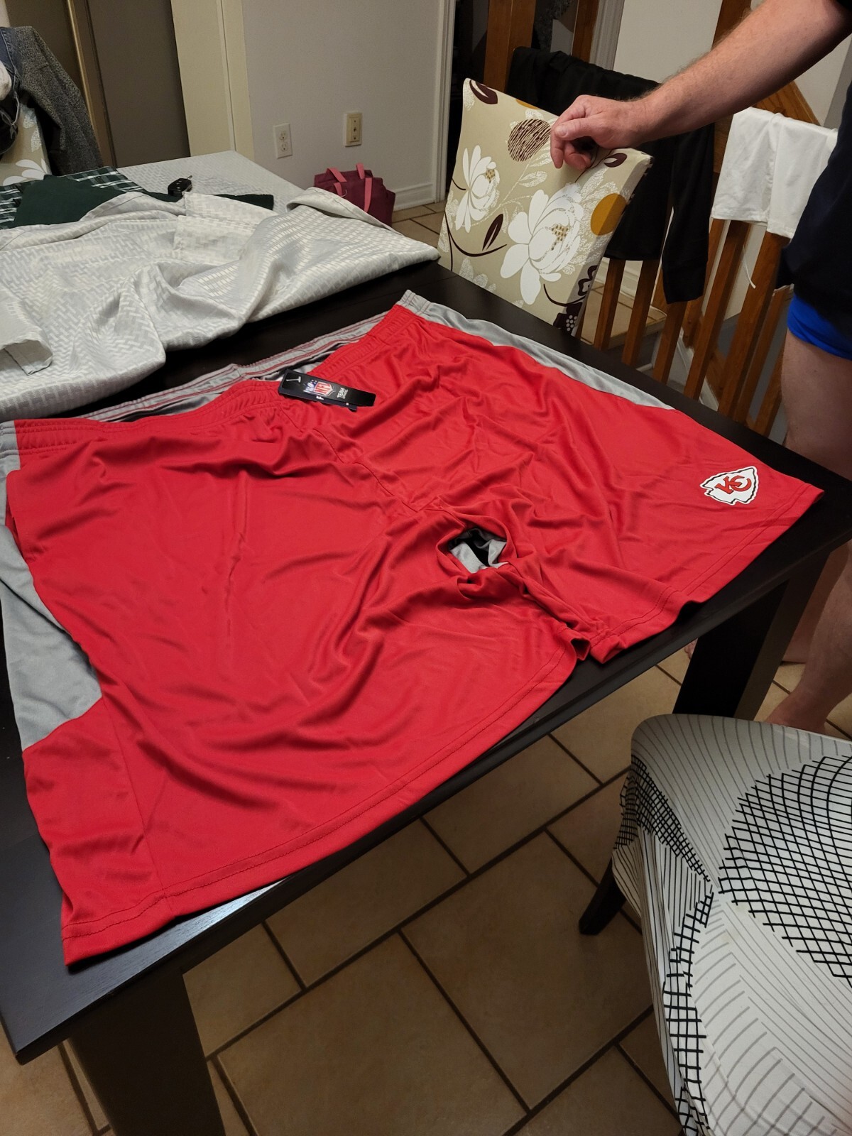 patrick maholm mens grey and red football shorts