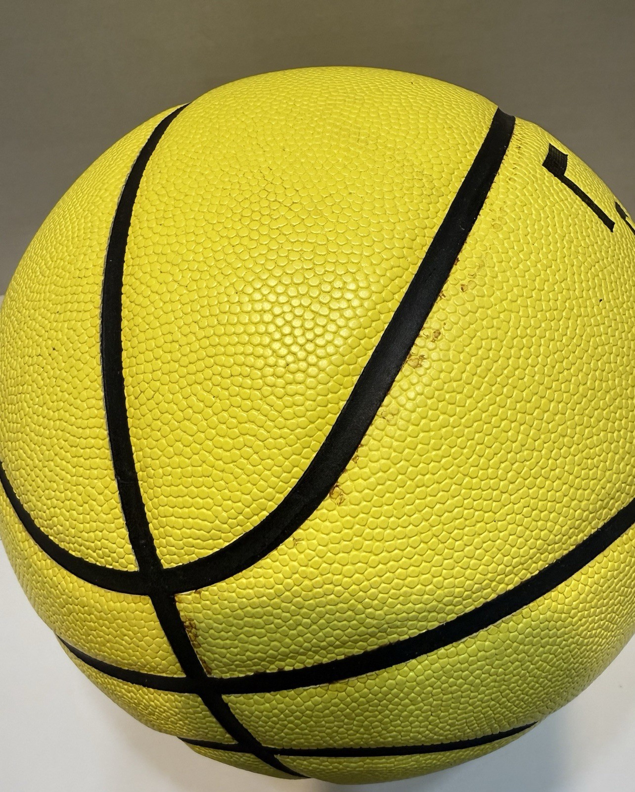 Dribble Up Smart Basketball Official Size Indoor Outdoor 29.5 Basketball