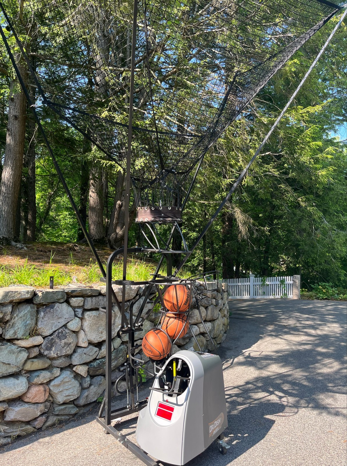 Dr. Dish Basketball Shooting Machine – Barely Used (CASH ONLY)