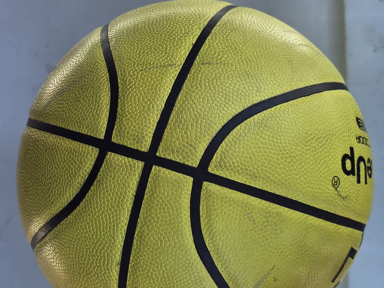 DribbleUp Smart Basketball Junior Size Yellow Indoor Outdoor Training Ball DU