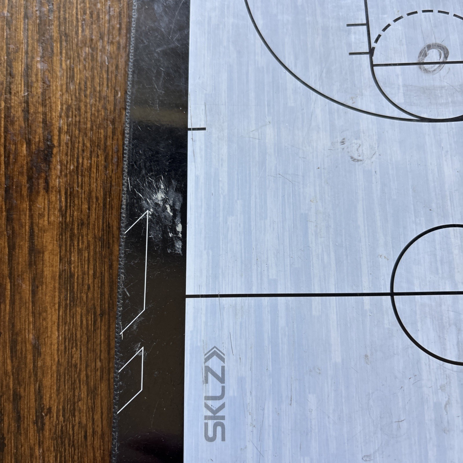 SKLZ Basketball Magna Coach Board – Black/Yellow Magnetic Coaching Board